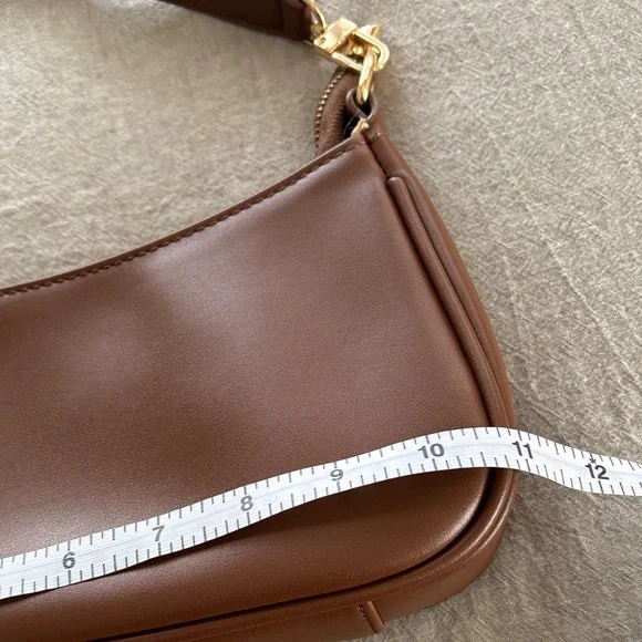 Classic Women's Handbag Set - Picture 15 of 16